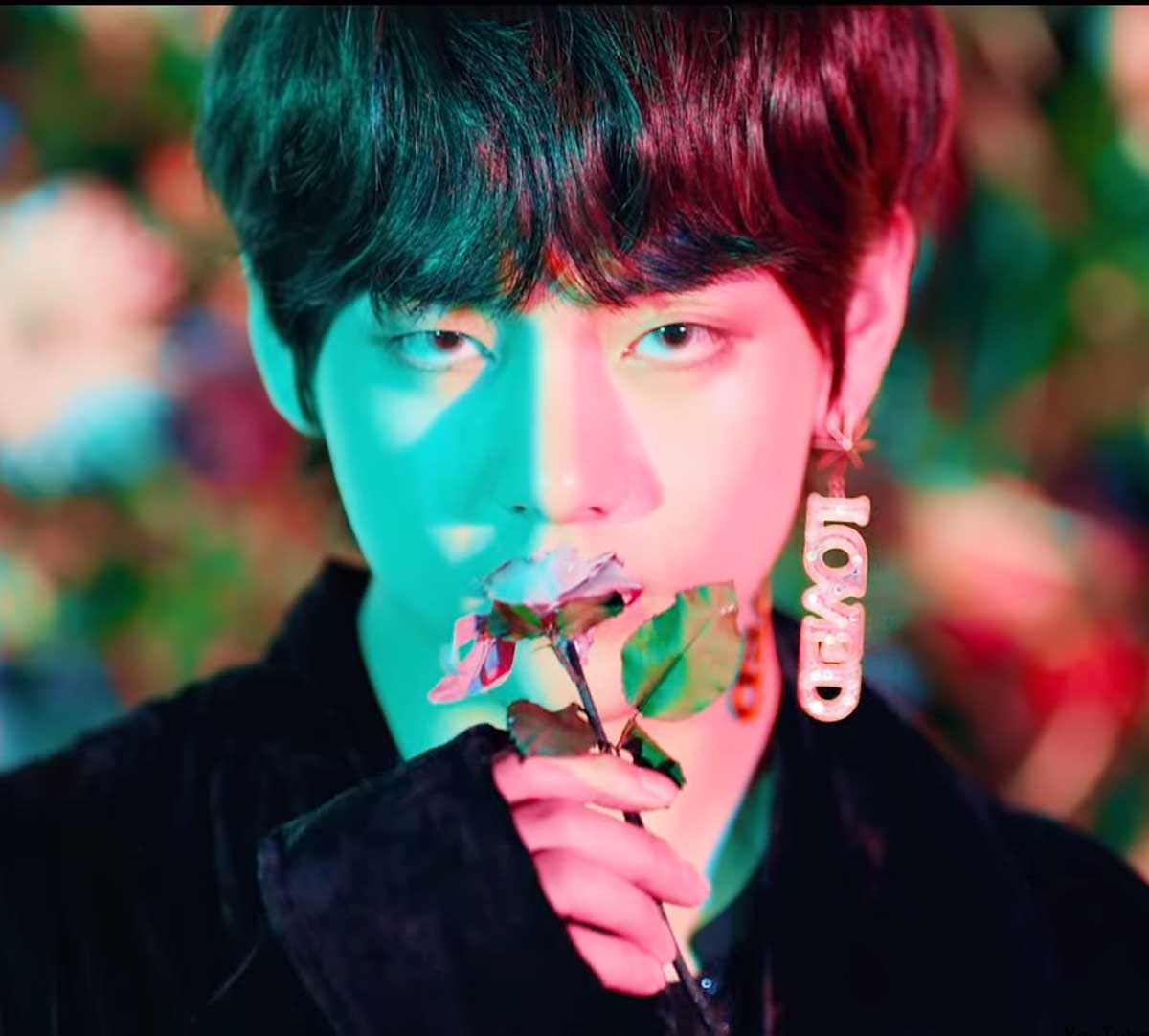 BTS V