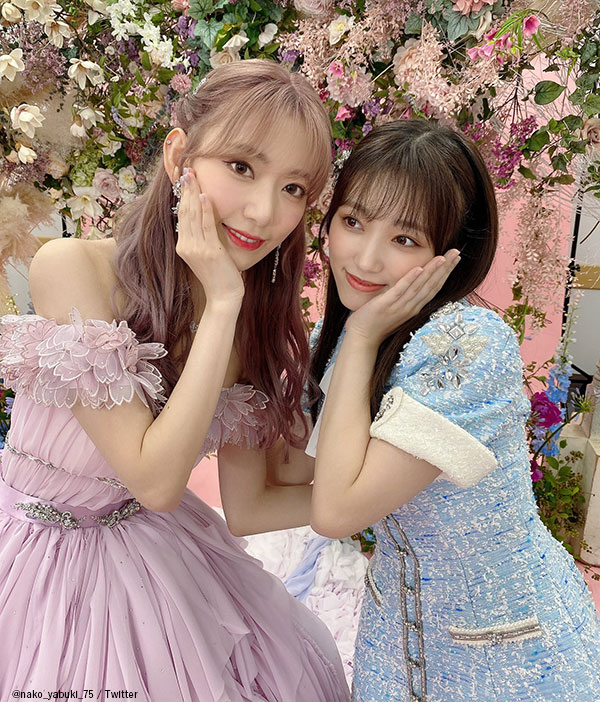 IZ*ONE 活動終了の宮脇咲良（左）、矢吹奈子（右）